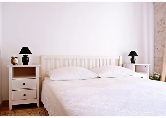 Tragurion 特罗吉尔